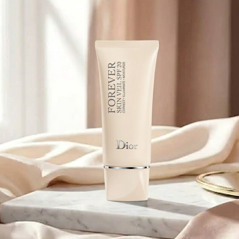 DIOR ディオール スキン フォーエヴァー スキン ヴェール #001〈メイクアップ ベース〉0.7ml*4枚 フランス製 お試しセット サシェサンプル トラベルサイズ 化粧下地 色ムラ・凹凸補正 うるおい 保湿 輝く 日中肌保護 スキンケア効果